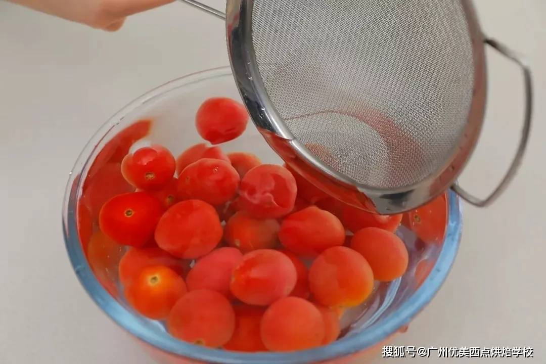 优美西点の零食小吃,酸梅小番茄(又名酸梅圣女果)