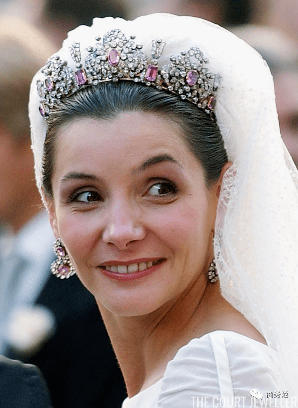 宝石|碧玺为什么那么贵,王室贵族都喜欢戴?