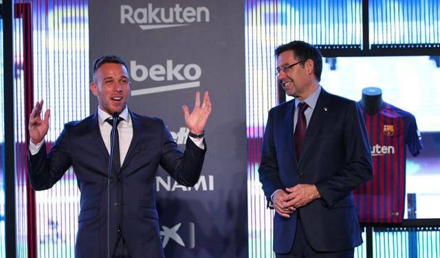 计入当年GDP_中国gdp增长图