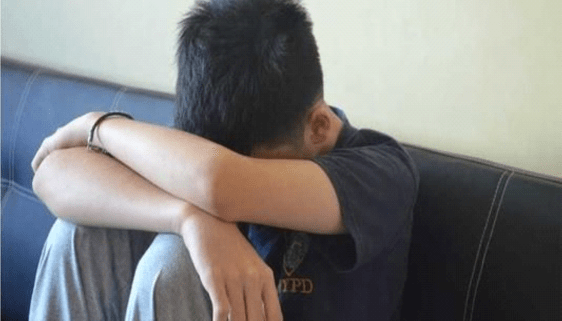 孩子|经常“出去浪”和“宅在家”的孩子，十年后，两种娃差距一目了然