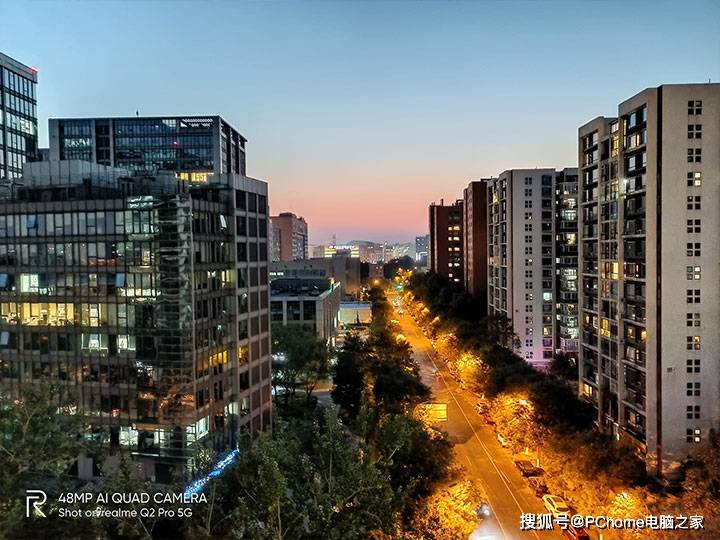 realme|5G千元机怒上65W快充 realme 真我Q2 Pro评测