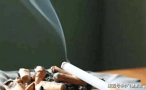 抽烟的人口水多吗_人口普查(3)