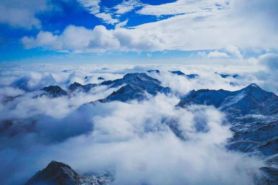 云海,雪山,彩林,来达古用美景宠你就是没话说!