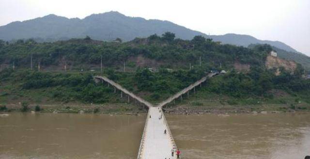 宣汉gdp_宣汉巴山大峡谷照片(2)