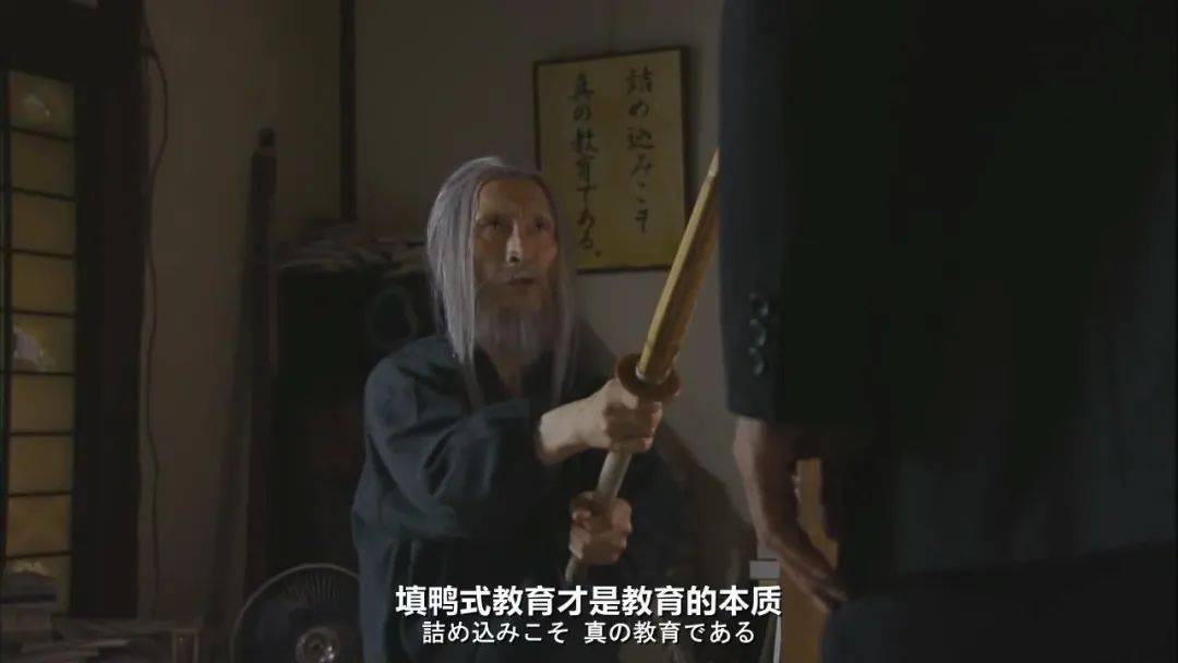 别哭嚎了，银行笔试越变态，越该偷着乐