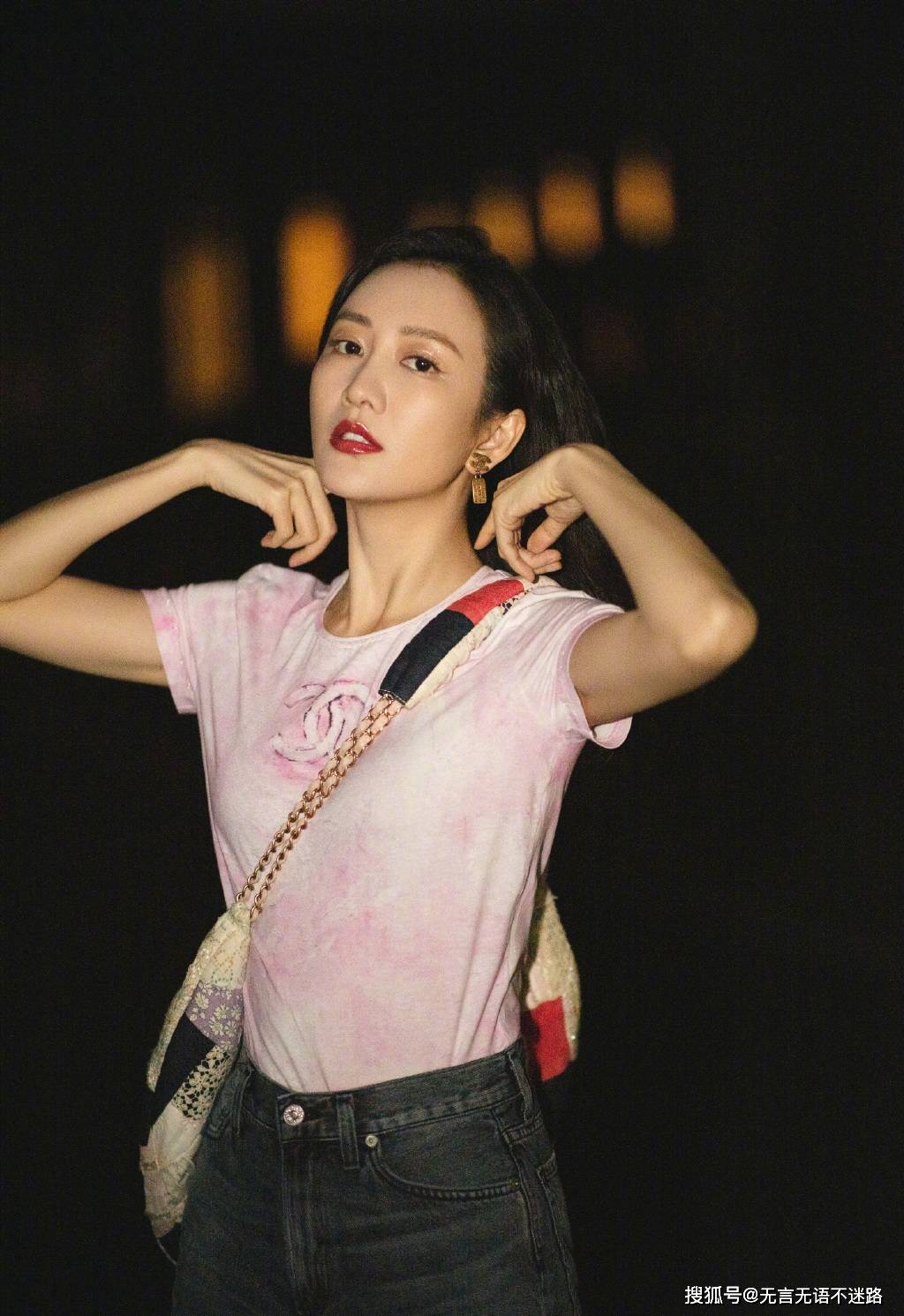 王鸥 牛仔热裤 性感甜酷写真