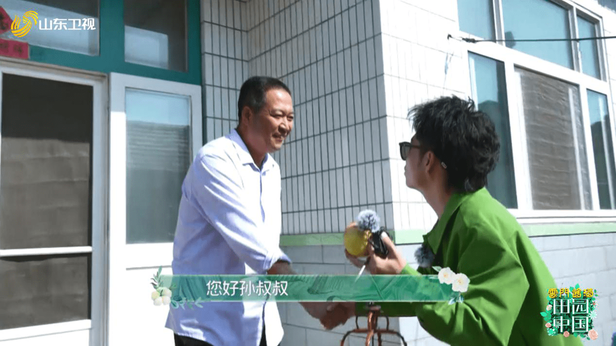 《田园中国》来喜王晓龙路边尝鲜 柳疃老人年薪10万悠哉养鸟