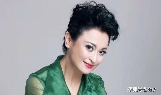 &quot|原创反派演员大聚会，“丁义珍”也在，身后王璐瑶被指一双眼迷倒全国