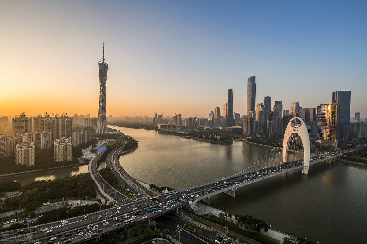 2020江苏gdp过10万亿元_江苏师范大学宿舍2020(2)