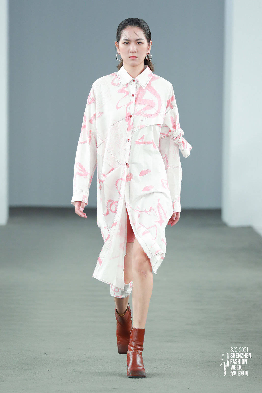 碰撞|ANY/ALL2021春夏系列：文字与时尚碰撞的东方感大秀