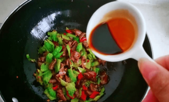 晚餐吃什么减肥效果比较好 14c2c195effa417e93d3ae074740a129.png