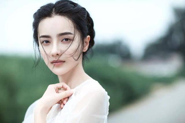 角色|原创金瀚官宣恋爱关系,张芷溪是谁?不但是学霸还是剧抛脸