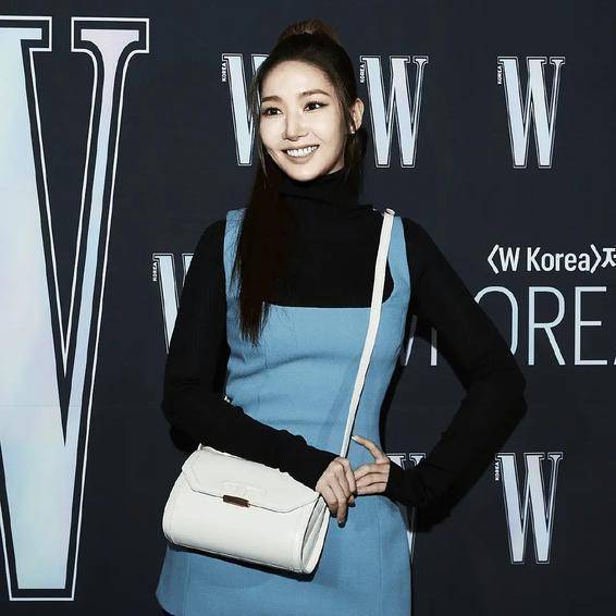 电视剧|原创朴敏英也变脸啦？鼻子变翘颧骨变高，看起来欧美范十足