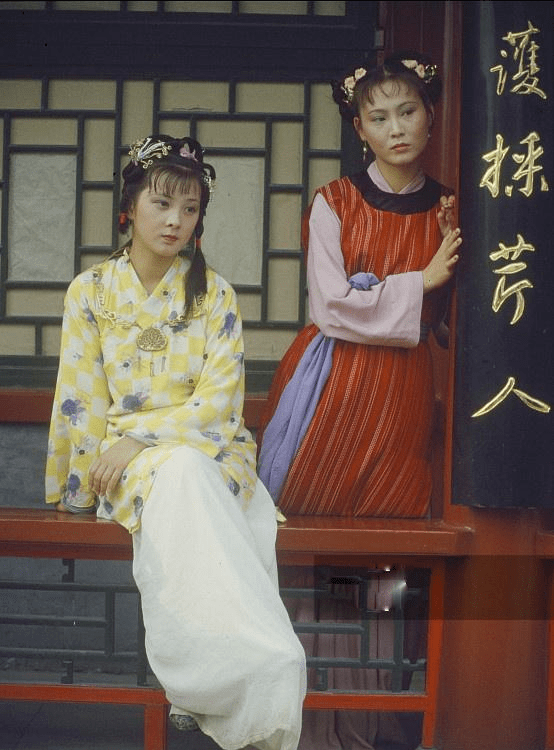 30年前《红楼梦》剧照:让我们看看红楼梦才女,最芳华的容颜