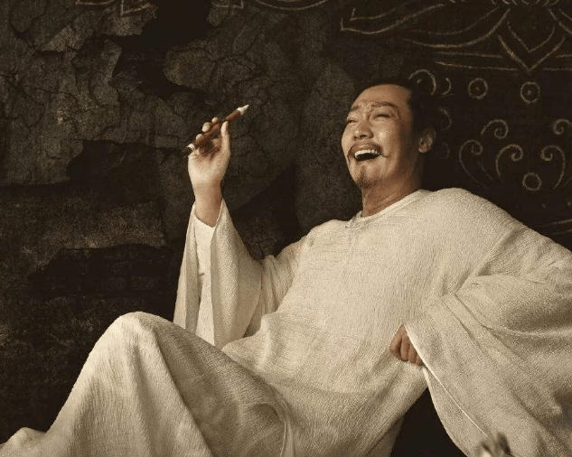 原创李白真幽默,看到杜甫体瘦如柴,一首诗把杜甫调侃得无地自容