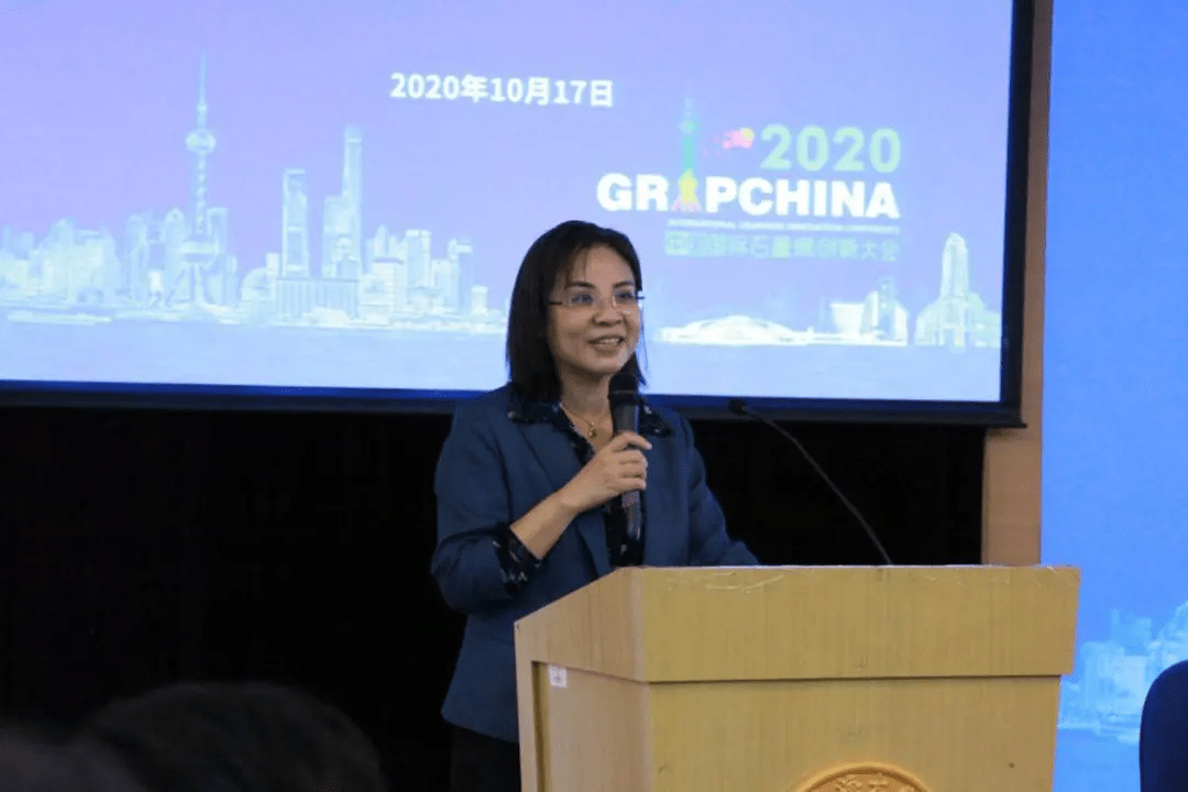 上海大学副校长吴明红教授代表论坛主办方致辞