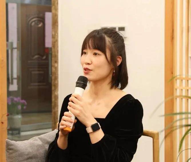 "艺璐芳华——魏璐工笔画新作展"在北京华亚艺术基金会开幕