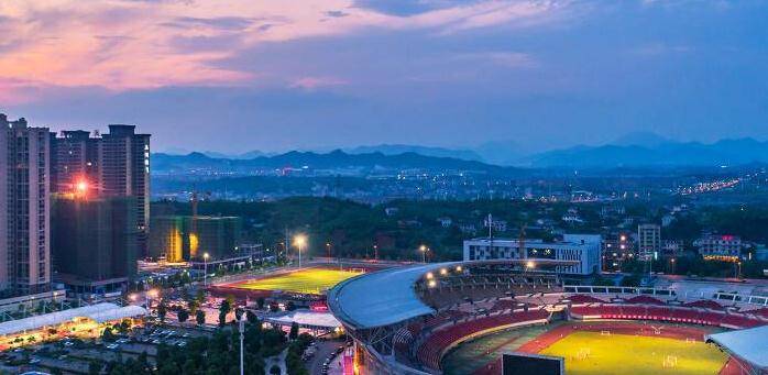 娄底gdp_娄底职业技术学院(3)