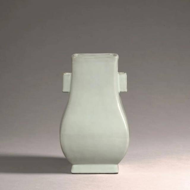 三彩|伦敦苏富比大拍精美唐三彩，带你见证大唐盛世华光！