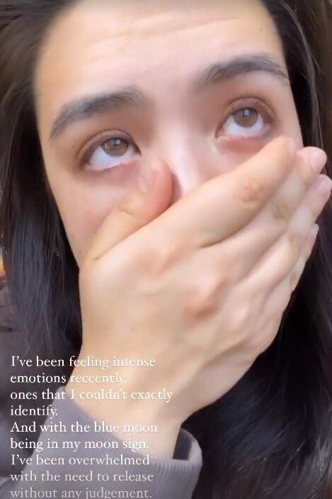 钟丽缇大女儿晒视频，跪地抱头痛哭情绪崩溃，