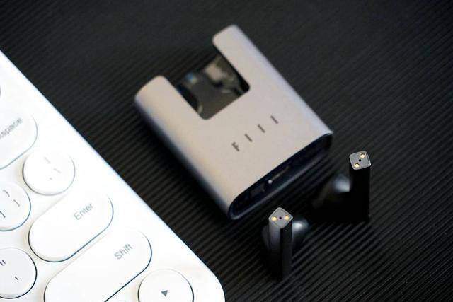 测评盘点|FIIL CC2真无线蓝牙耳机评测：价格低，样式美，音质好