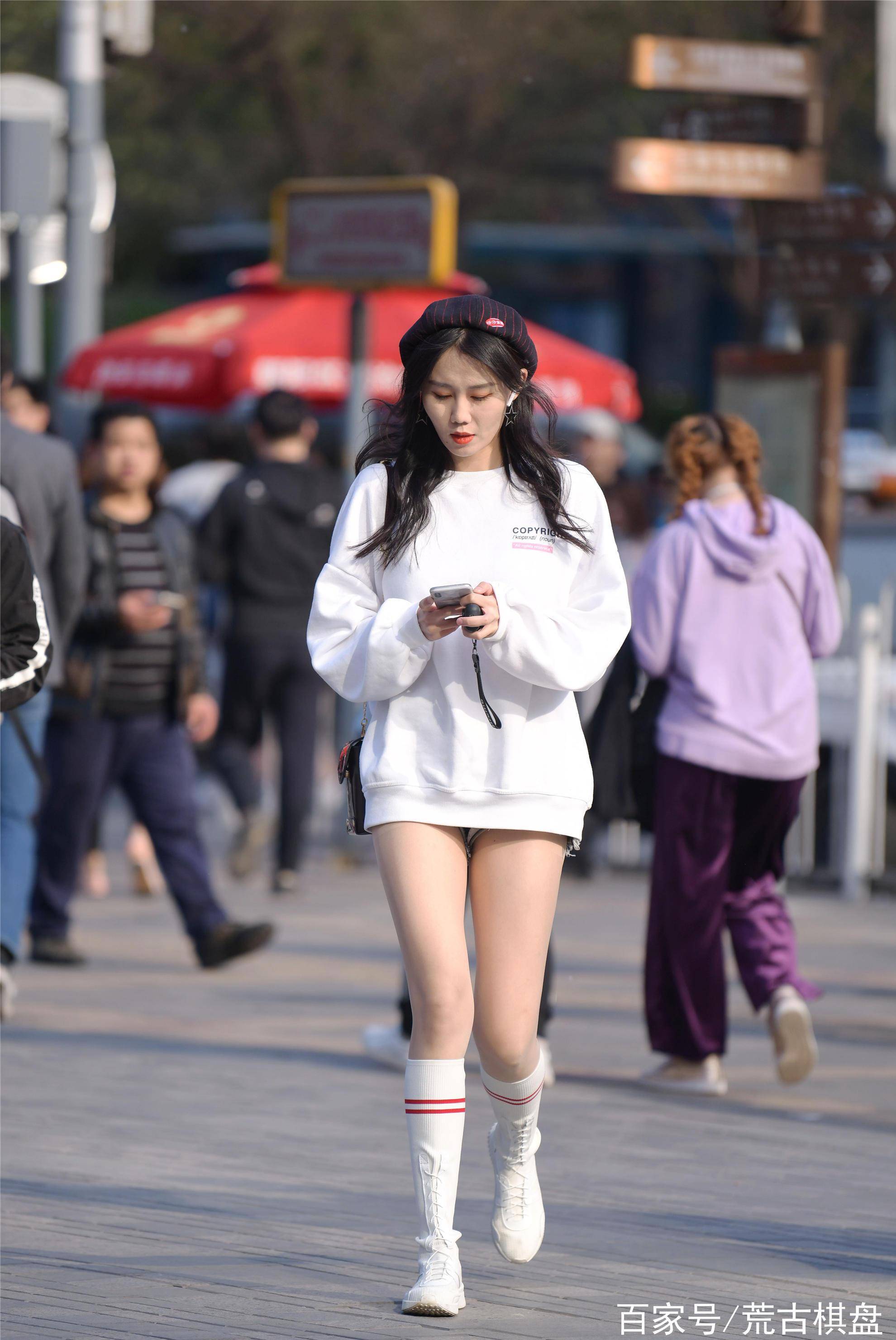 女生穿衣服搭配小学生 6ea5d5be903f440e92b332ab253632d5.jpeg