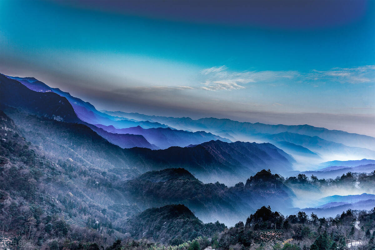 《经乱离后天恩流夜郎忆旧游书怀赠江夏韦太守良宰(节选)