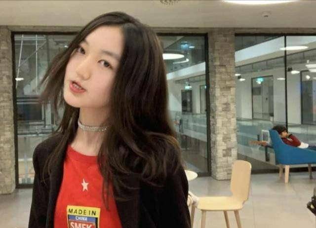 女孩怎么才能落落大方 8a58426887f24adeb1b320773293a9d6.jpeg