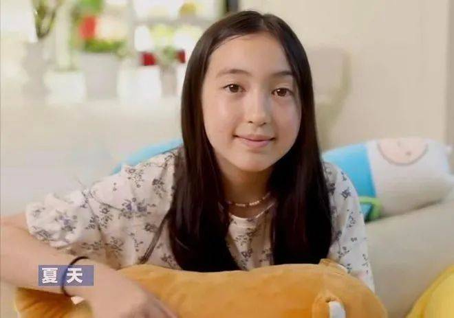 变圆|?《爸爸去哪儿》夏天近照大变样，脸型变圆下巴不精致，眼睛无神