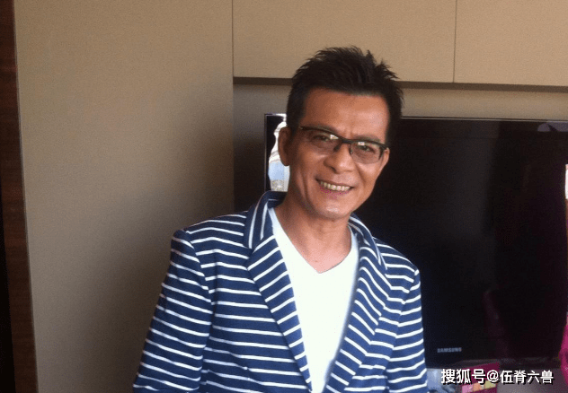 黄日华时隔23年再扮“乔峰”,难掩鬓边白发