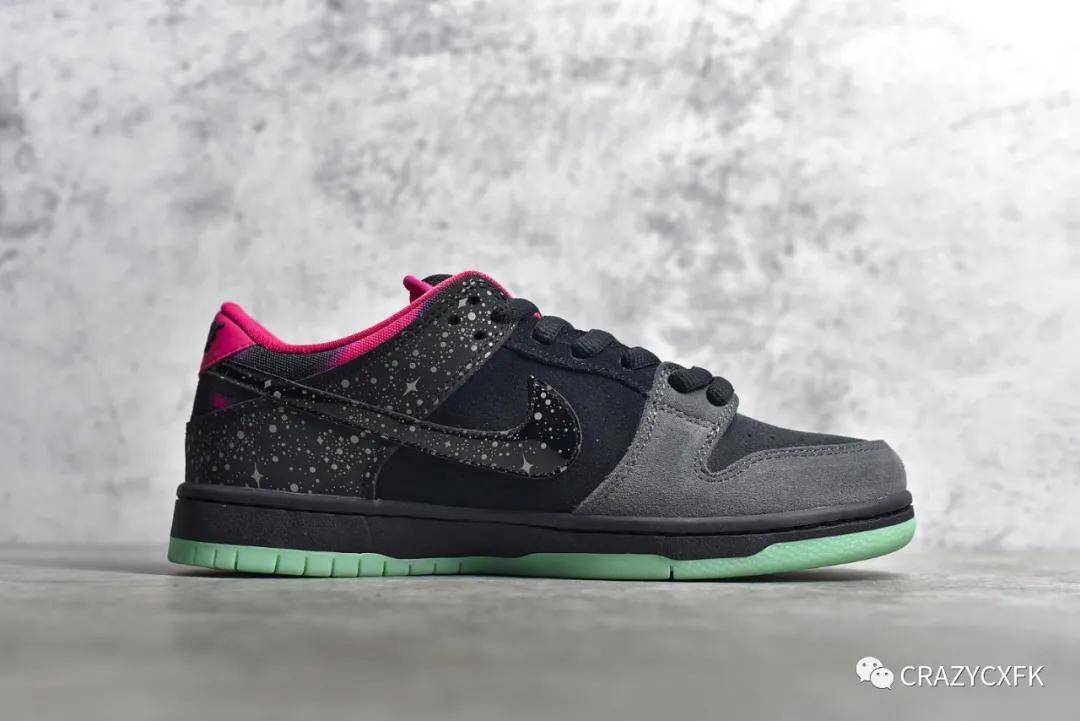 耐克北极光联名 premier x nike sb dunk low 梦幻星空板鞋