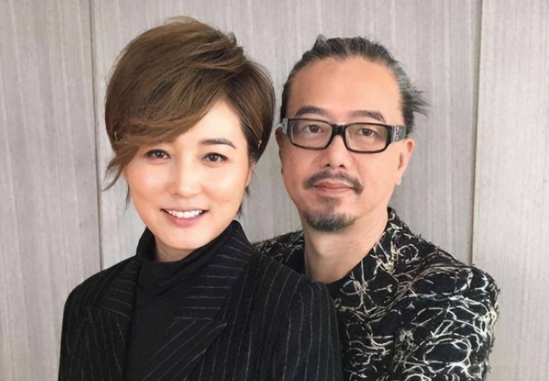 原创凭"男人婆"爆红的张延,当红时退圈嫁人,她的丈夫大家很熟悉