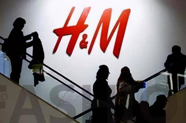 库存|跌落神坛的服装巨头：宁愿一年烧掉12吨库存，也不打折不降价