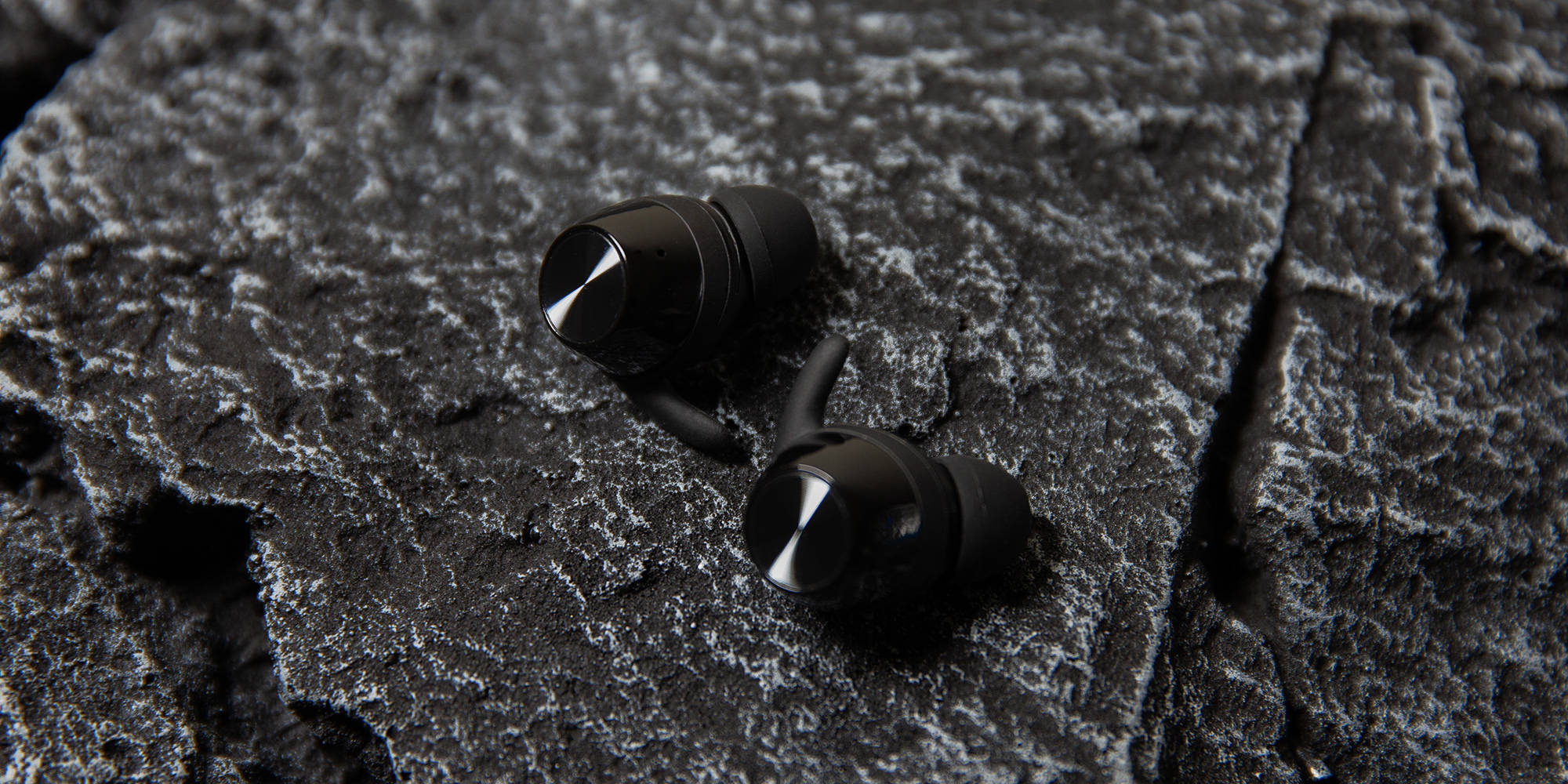 二百元档真香无线蓝牙耳机-工艺&音质双双提升-西圣Ares