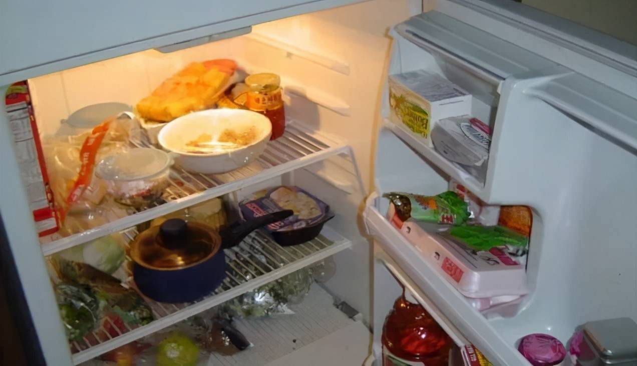 你家的剩饭还在等凉了再放冰箱吗?这样的做法是错的