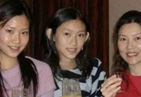看到71岁郑少秋,才知道什么叫帅一辈子,那些不老男神