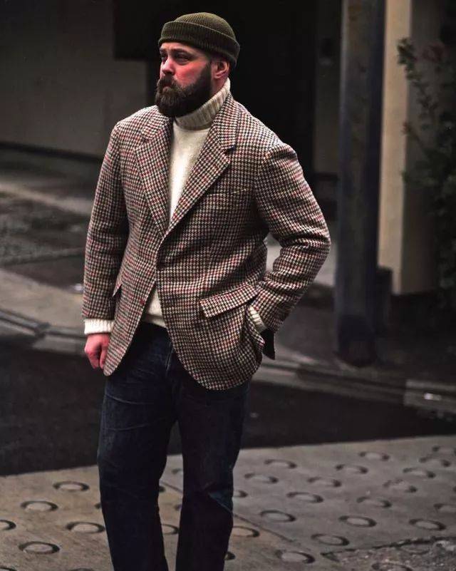 身材|肉肉男还在烦恼秋冬怎么穿？简单两招让你轻松搭出型男范