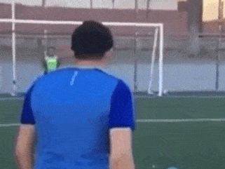 搞笑gif:或许电动搅拌器不适合你和你的碗.
