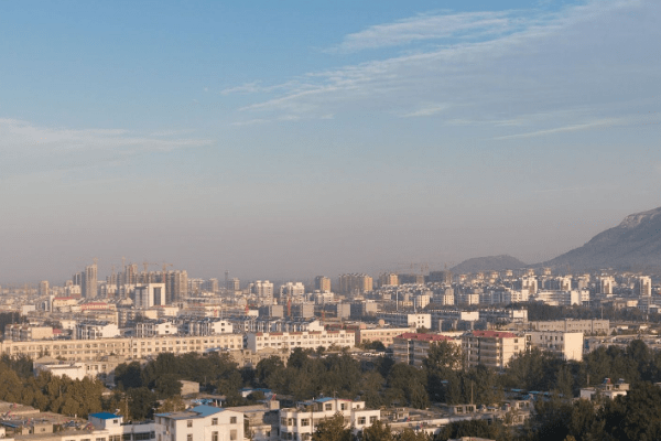 日照GDP吧_日照金山图片