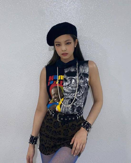 黑化|出道四年却在逐渐“黑化”的Jennie 她变了