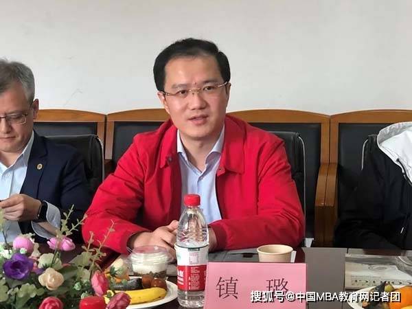 经济|天津大学管理与经济学部霍宝锋主任一行赴上海大学管理学院调研