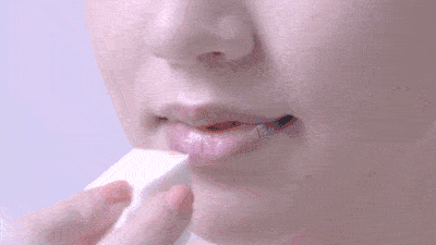 口红掉色怎么办 b50ad30ca5e54433abc40a6abf27c7ff.gif