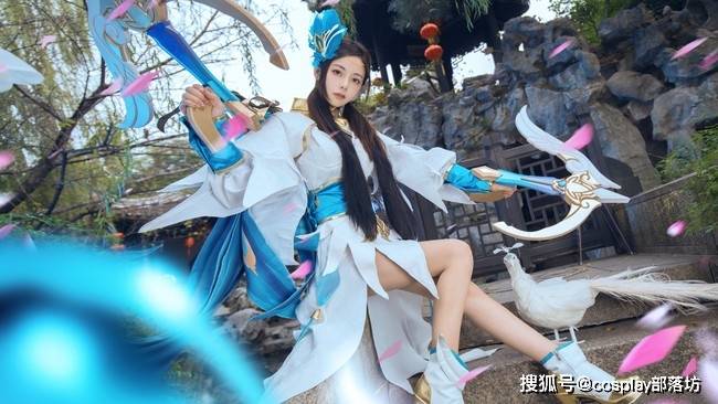 cos:虞姬云霓雀翎,皮肤很美,人更美