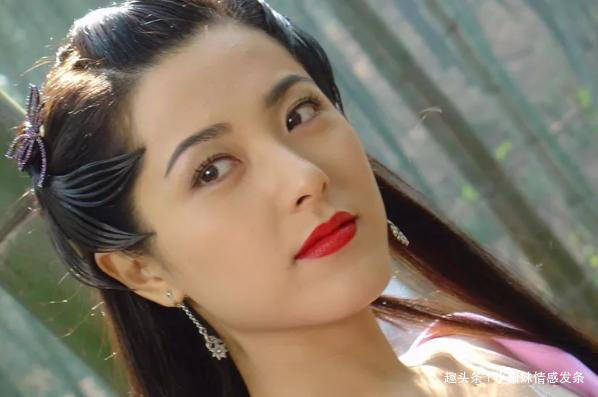 曾被称为“最美女鬼”,三任男友皆成为影帝