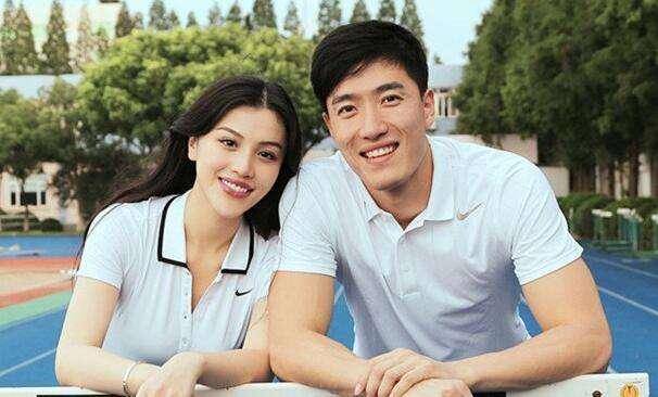 刘翔|刘翔前妻葛天晒照，29岁皮肤白皙状态佳，减重后穿衣风格变时尚