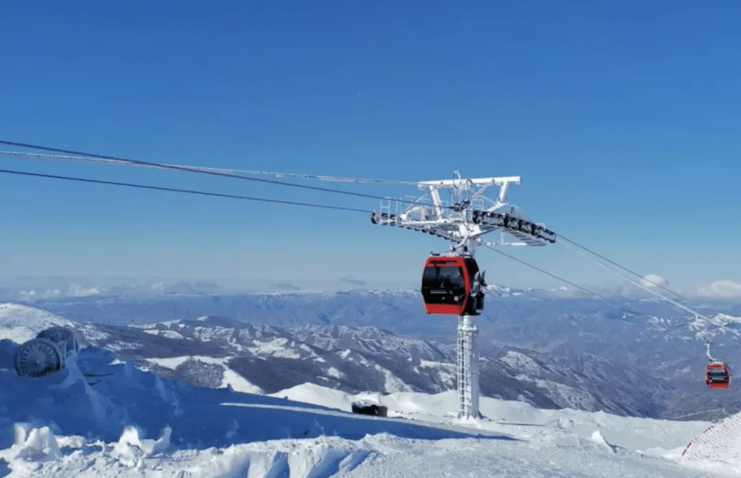 【打卡阿勒泰】可可托海国际滑雪场2号,3号索道通过验收