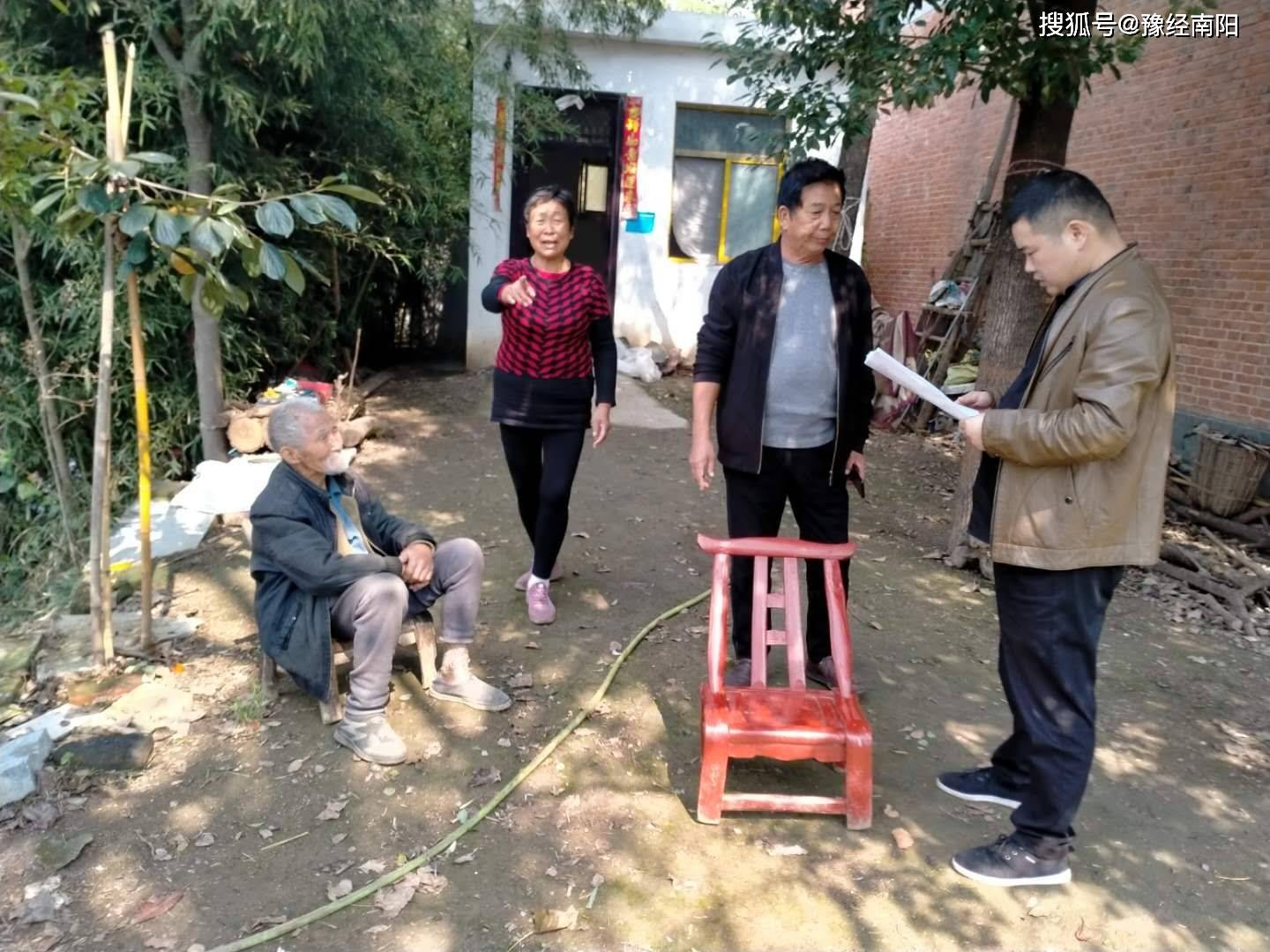 镇平县六年级成排名_镇平县公安局:这6名在逃人员被通缉