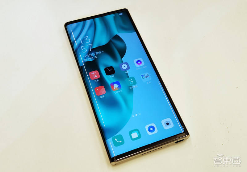卷轴|从卷轴屏手机到CybeReal AR数字地图，OPPO 500亿研发是动真格的