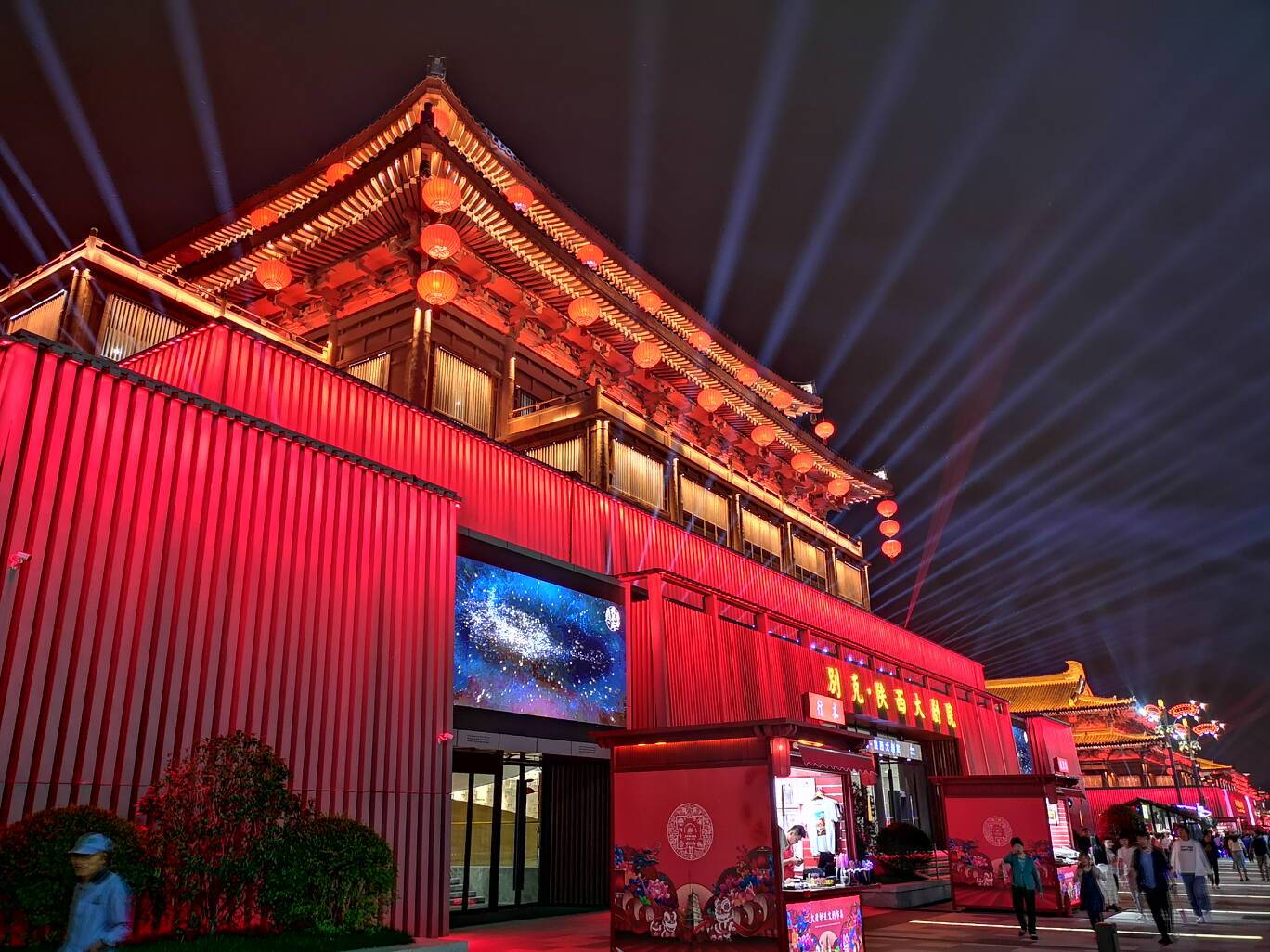 西安大唐不夜城旅游景点美图集——雁塔故事分享-搜狐大视野-搜狐新闻