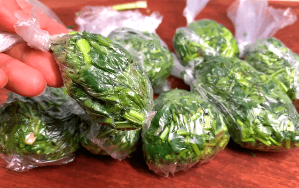 香菜怎么保存冰箱时间长 d1f81289be24429e818737b4a2d256f6.png